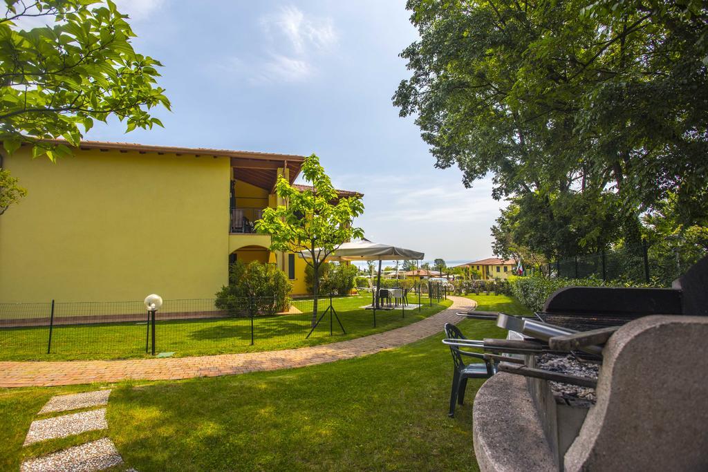 Residence Karina Moniga del Garda Экстерьер фото