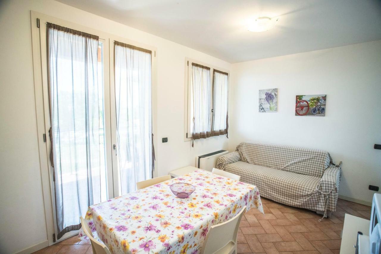 Residence Karina Moniga del Garda Экстерьер фото