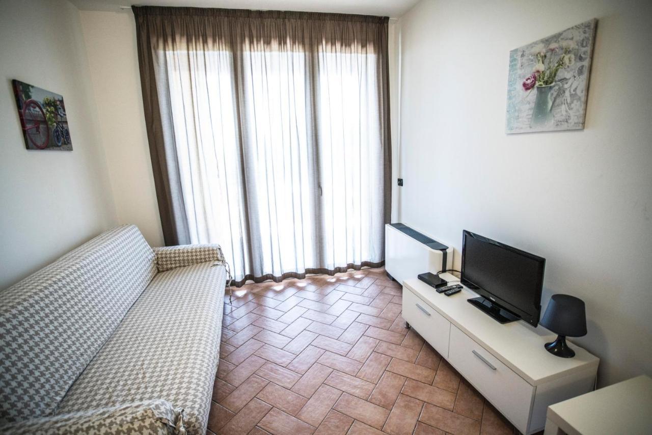 Residence Karina Moniga del Garda Экстерьер фото