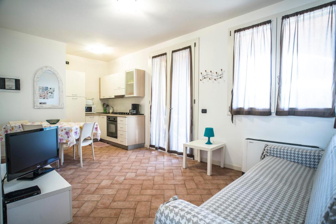 Residence Karina Moniga del Garda Экстерьер фото